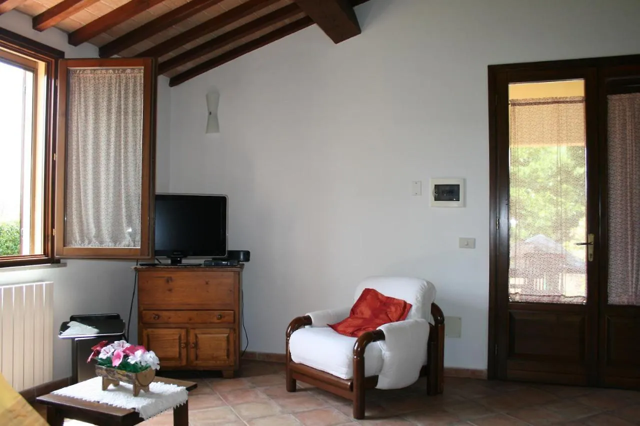 Holiday home Graziosa Casetta Con Piscina Castagneto Carducci